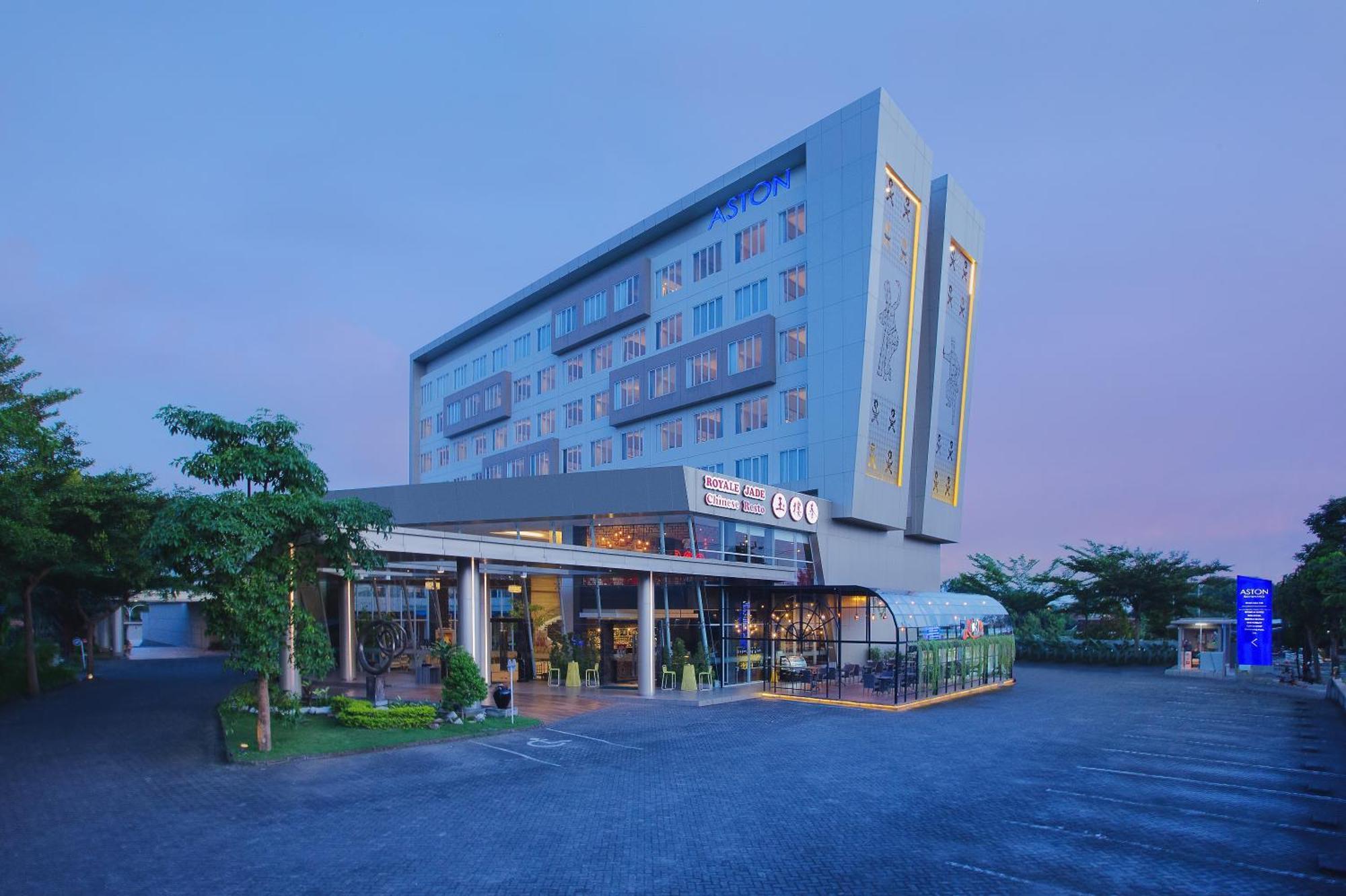Aston Banyuwangi Hotel And Conference Center מראה חיצוני תמונה